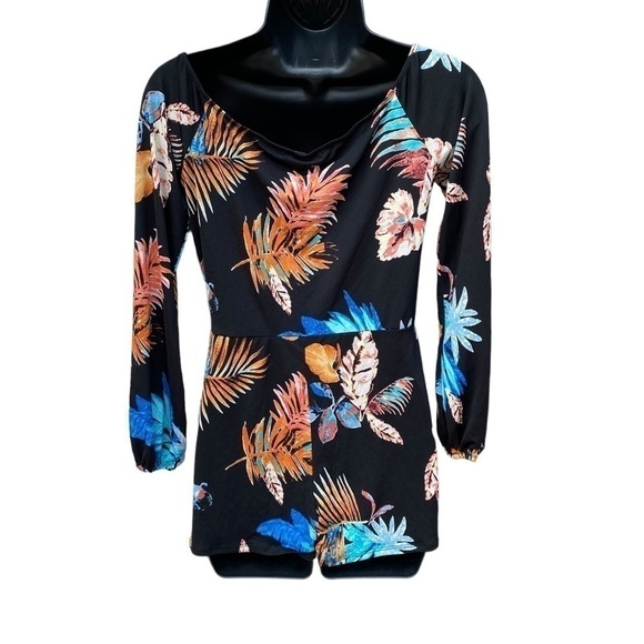 Fashion Nova Palm Tree Paradise Romper Size Large Head Turner Stretchy Comfy NWT - Picture 12 of 16